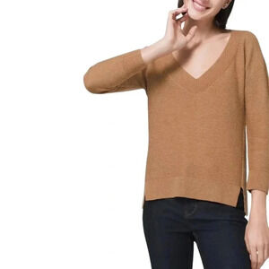 White House Black Market Beige Neutral V-Neck Ribbed Sweater Size Small